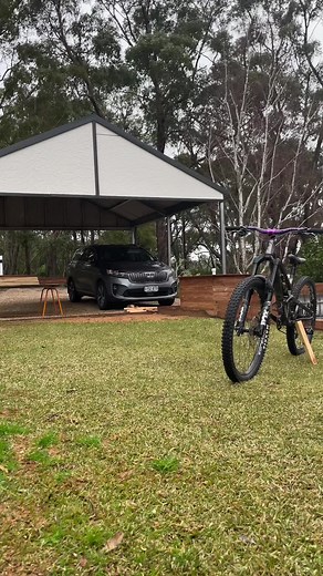 Fresh out if the shop @DHaRCO Clothing #patrickisblack #zakmurphyonmountainbike #ilovemiddy