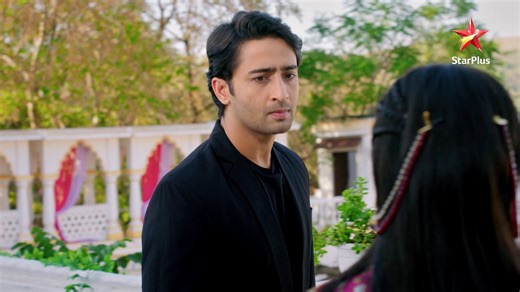 60K views · 1.7K reactions | Meenakshi aur Abir mein hui jung sach expose karne ki! Aakhir abh kya karegi Meenakshi Abir ke khilaaf? Iss Dilchasp Kahani ko Jaanne ke liye dekhiye #YehRishteyHaiPyaarKey! #starplusoriginal #yehrishteyhainpyaarke #abir #meenakshi #kuhu #mishti #drama #love #comedy #trending #serial #show #episode #home #emotional #classics #oldshow #moments #explore #viral #trending #facebookpost #facebook | StarPlus | Facebook