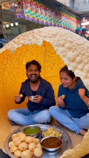 Hanuman Nadate 🇮🇳 on Instagram: "Pani puri ke andar baith ke pani puri khaana = Level next desi fun 🤣💛 . . . . . . #panipurilove #golgappa #desifun #foodiereels #indianstreetfood #bestfriends #reelsindia #virałreels #funnyreels #funny #comedy #panipuri #panipurilovers #streetfoodlovers #instafood #foodievibes #bffgoals"