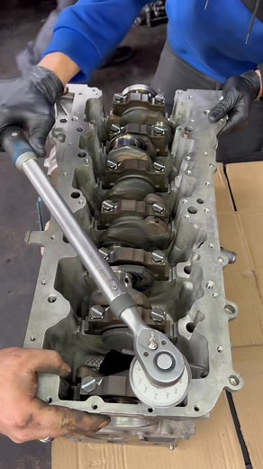 1M views · 13K reactions | Rebuilding a BMW 530d N57 6-cylinder diesel engine #KasemAutoservice #isuzu #rodeo #engine #chain #timing #bmw #n57 #cylinder #engine Teil 9 | KasemAutoservice | Facebook