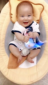 Electric fish toy for kids #toyforkids #toys #forkids #electricfish #GiftIdeasForKids #christmasgift #giftideasforkids | Simply Shopi