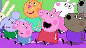 Watch Peppa Pig Season 9 Episode 10 - George's Woolly Hat / Masks