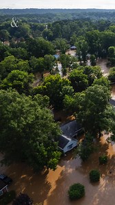 Flooding from Eno River swamps Durham neighborhood Monday morning Water rescue units check on residents in the Old Farm neighborhood along the Eno River in Durham on Monday morning, July 7, 2025, after Tropical Storm Chantal caused flash flooding. 🎥: Travis Long Read the latest at: https://www.newsobserver.com/news/local/article310131710.html #ncflooding #tropicalstormchantal #flooddamage #ncwx #durham, #enoriver #flashflood #Chantal | The News & Observer