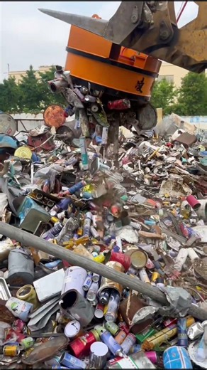 SCRAP METAL MONSTER: Testing a Heavy-Duty Lifting Electromagnet