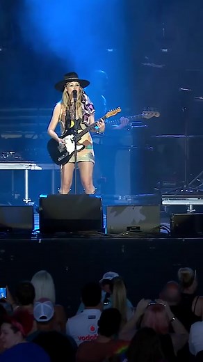 Tickets are on-sale for my tour with @Melissa Etheridge now. Go to jeweljk.com/tour for more information (link in bio) What city are you coming to?