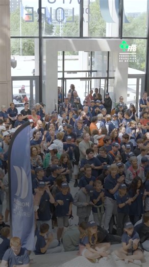 Le bridge ne se limite pas aux seniors : collégiens et lycéens venus de toute la France se sont affrontés à Nantes lors de la finale nationale de bridge scolaire. Une compétition mêlant stratégie, logique et esprit d’équipe, dans une ambiance à la fois studieuse et conviviale. En partenariat avec la Fédération Française de Bridge | Loopsider