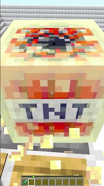 Minecraft TNT Block Pushing Dropper #shorts