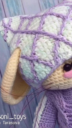 crochet mouse in overalls | Amigurumi dolls and bunnies