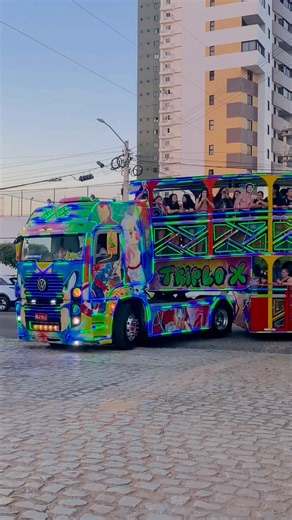 #carretatriplox #diversao #carretadaalegria #luzes #emocao
