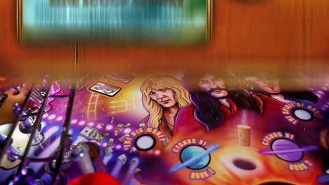 Stern Pinball Rush Arcade Pinball Machine with Insider Connected, Premium Edition