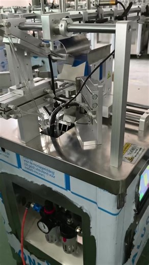 Small folding machine, quickly and efficiently solves the problem of slow manual folding. #foldingmachine