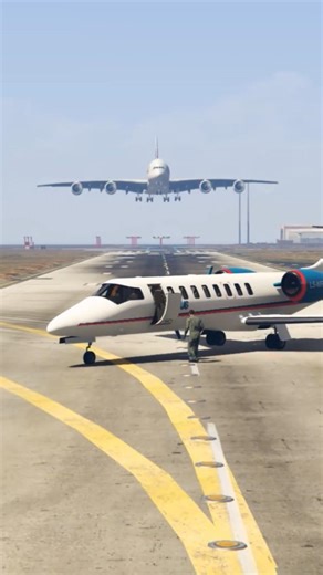 Runway Drama Expert Pilot Quickly Escape A Private Jet During Airbus A380 Landing Gtav