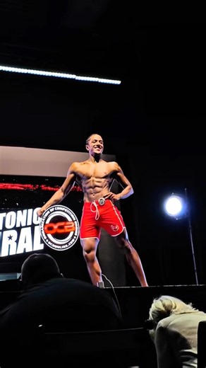 my first bodybuilding show ever 🎄 | OCB San Antonio Natural 2024