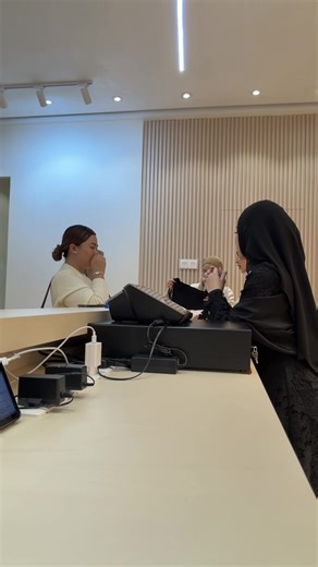 Bella Hargai Pelanggan Setia di Talea Boutique