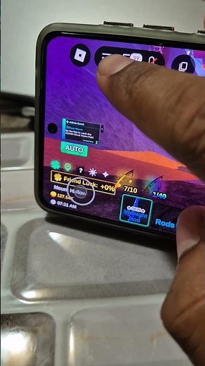 HOW TO SCREENSHOT ON ROBLOX MOBILE