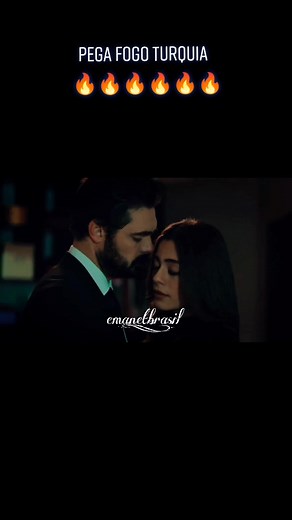 O que foi esse homem sussurrando e cafungando a mulher dele??? Me tremi toda 🥵 #seyhan #emanet #emanetdizi #emanetbrasil #legado #legacy #fy #halilibrahimceyhan #silaturkoglu #fyyyyyyyyyyy #vaiprofycaramba