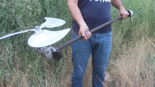 Excellent idea! New invention transmission belt system propeller steering for water bike boat