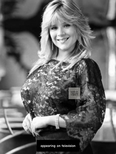 Samantha Fox is a British singer, model, and actress who rose to fame in the 1980s. She began her career as a glamour model, appearing on the covers of magazines, and quickly became a household name for her vibrant personality and striking presence. Transitioning into music, she achieved international success with hit singles that showcased her pop and dance style, earning her a place in the global music scene. #fblifestyle #hollywood #reelschallenge #reelsfypシ | Fragments of Forgotten Days