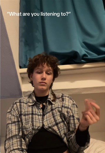 Just my daily depressive music… #ren #renmakesmusic #violetstale #dominoes #hiren