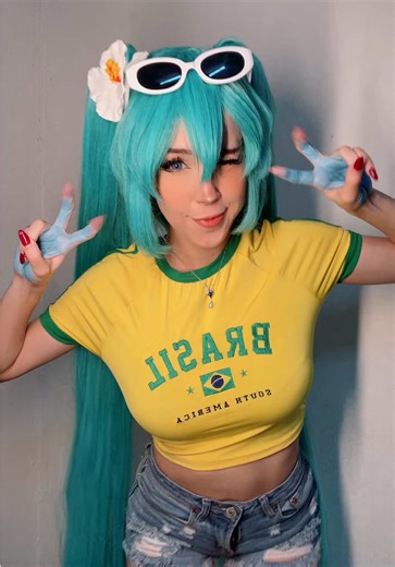 my first cosplay of 2026 🩵 this trend is so fun 🤭🩵 #fypシ #foryoupage #Cosplay #hatsunemikucosplay #cosplaydance