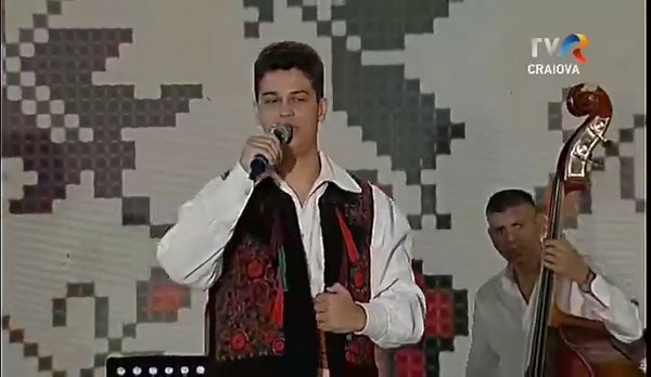 Dinastia Magureanu , merge mai departe! Premiul de Popularitate Festivalul concurs Pe Deal La Teleormanel! | Constantin Măgureanu