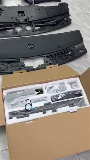 🔥 Mercedes-Benz Vito / V-Class V260 to V300 Dashboard Upgrade Professional upgrade kit to convert the V260 dashboard to the V300 style for Mercedes-Benz Vito / V-Class. 🔥 Апгрейд центральной консоли V260 → V300 для Mercedes-Benz Vito / V-Class Профессиональный комплект для обновления центральной панели (торпедо) с версии V260 до V300 для Mercedes-Benz Vito / V-Class. Позволяет полностью преобразить интерьер автомобиля и получить более современный и премиальный салон, как у версии V300.This upg