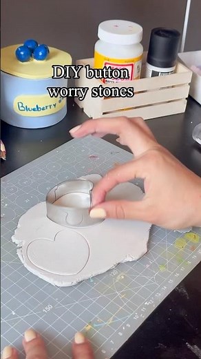 Cute button worry stones using air dry clay #diy #creativeclayideas #airdryclay #clayart #clayvideos