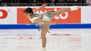 Chock and Bates, Alysa Liu set tone for Olympics at 2025 Skate America