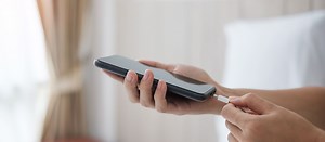 Voici l’astuce ultime pour recharger son téléphone en faisant des économies d’énergie