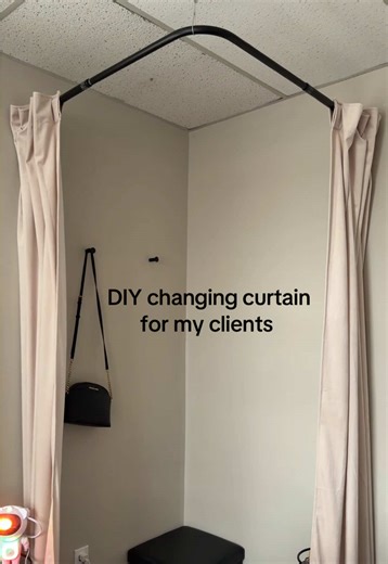 DIY Changing Curtains for Estheticians' Rooms