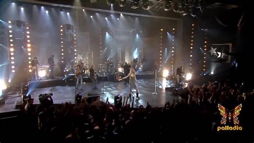 Видео Def Leppard and Taylor Swift - Hysteria 2008 | OK.RU