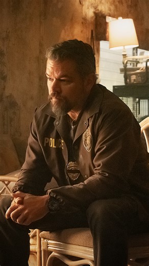 Netflix Latinoamérica on Instagram: "Agarra el dinero. Cuéntalo, entrégalo. Parece sencillo, ¿no? 'El botín', protagonizada por Matt Damon, Ben Affleck, Steven Yeun, Teyana Taylor, Sasha Calle, Catalina Sandino Moreno, Scott Adkins y Kyle Chandler, estrena el 16 de enero."