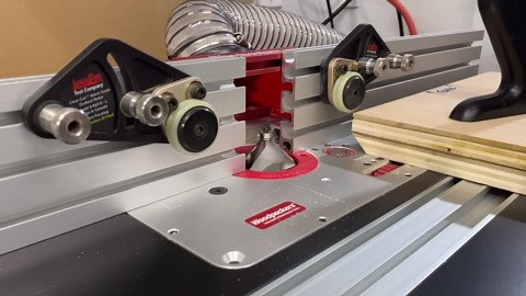 Woodworking - This modern table was easy to build