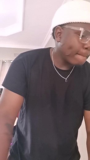 Kelvin Sings Ndinyamuleni by Peter Sambo (Audio)