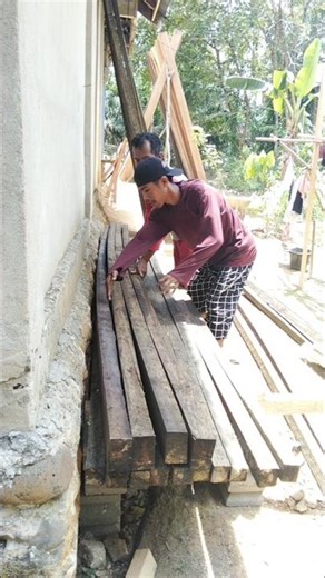 how to stack wooden blocks neatly..!!