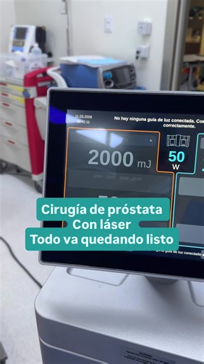 CIRUGÍA DE PRÓSTATA CON LÁSER La cirugía de próstata con láser es un procedimiento moderno y mínimamente invasivo que permite retirar el tejido prostático que obstruye la orina sin cortes externos. ✔ Menor sangrado ✔ Recuperación más rápida ✔ Mejora del flujo urinario ✔ Procedimiento seguro y preciso Ideal para hombres con dificultad para orinar, levantarse varias veces en la noche o próstata aumentada de tamaño. 📍 Evaluación urológica previa. Dr. Jhon Vilca – Urólogo 📲 963 564 323 #Urología #