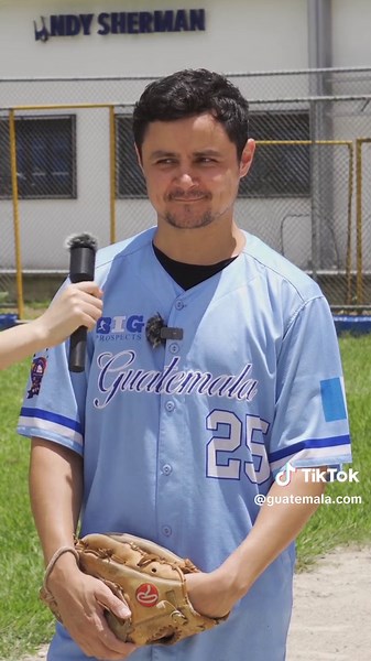Arturo Castro: Actor Guatemalteco en Ping Pong