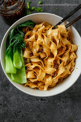 Easy Chili Garlic Oil Noodles