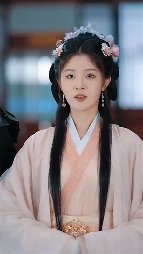 8K views · 19K reactions |  Subscribe to Luna Moon Drama FB VIP group to watch full drama! A prophecy shook the palace of Nan Yue:  “When the phoenix descends, the Nine Provinces shall rise.” #fyp #dramatok #miniseries #shortdrama #lunamoondrama #shortdramaseries #minidrama | Luna Moon Drama | Facebook
