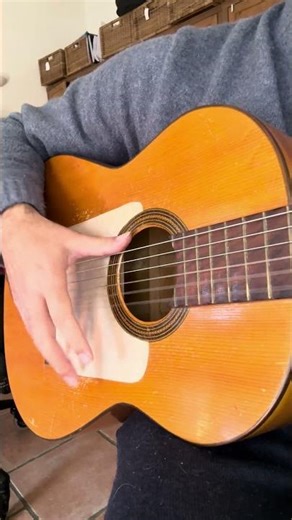 Arles Romance – Beautiful Spanish Guitar Romantic Song