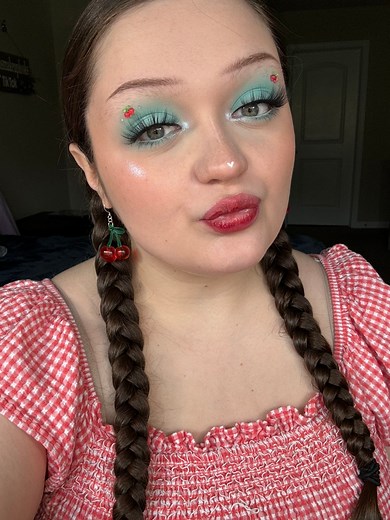 217K views · 15K reactions | cherries are a hot girl fruit and i will not be elaborating on that #makeuptutorial #cherrymakeup #nailartgems #easymakeup | linsmakeuplooks | Facebook