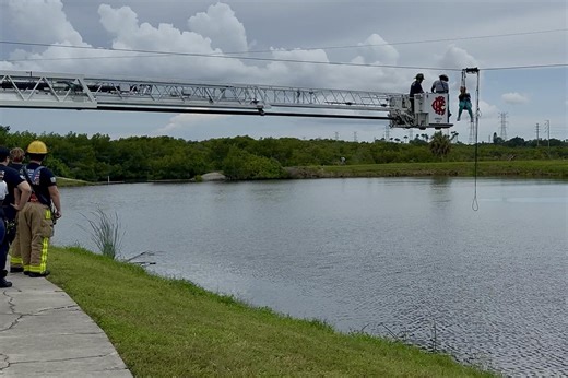 Oldsmar: Woman Rescued After Getting Stuck on Zip Line in Oldsmar - IONTB
