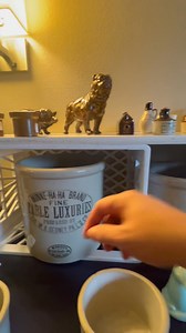A brief history of Red Wing Pottery with the actual “guy” who wrote the book! Larry Peterson and Larry Peterson Jr. talk to us about Red Wing Pottery!❤️ Larry's Jugs Antiques | Brimfield Antique Shows