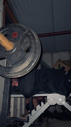 90kg Bench Press for 3 Sets (rebuild)