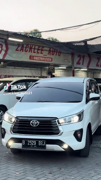 Innova V Diesel Matic Facelift for 2022