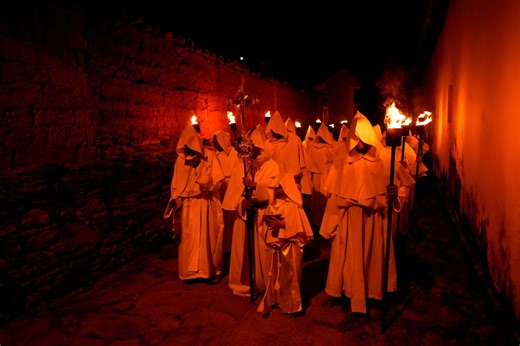 19K views · 215 reactions | In Goias, Brazil, Holy Week began with a torchlight procession. The centuries-old tradition draws both pilgrims and tourists, commemorating the arrest of Jesus Christ. | DW News | Facebook