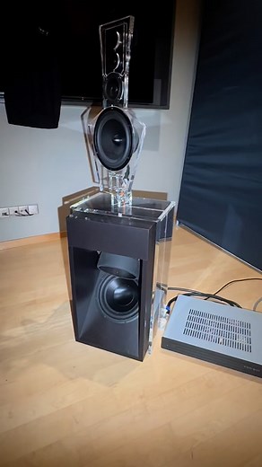 2.2K views · 497 reactions | Follow me or see more at #hifi_freak. Cool speaker design. #loudspeaker #loudspeakers #loudspeakersnetwork #loudspeakerdesign #speakersystem #hifi_freak #highfidelity #audiophile #hifi #highendaudio #instahifi #vintagehifistereo #audio #vintageaudio #hifistereo #hifiaudio #hifidelity #hifisystem #vintagehifi #vintagestereo #stereo #homeaudio #stereosetup #stereophile#soundsystem #music | HIFI FREAK | Facebook