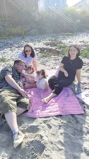 69K views · 725 reactions | Making memories  First beach visit of the year and it couldn’t have been better! Lovely weather and spending time with the best group of people ☀️. A serious amount of ice cream consumed by the girls, it’s now 10.25pm and the sugar buzz is still going 藍 #summer #beach #twins #makingmemories | Bateson Conjoined Twins | Facebook