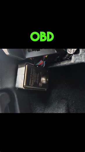 La vulnerabilità delle auto attuali? La facilità d'accesso. Se un malintenzionato può arrivare alla tua presa OBD, ha già vinto. Per questo abbiamo creato 𝐁𝐋𝐎𝐂𝐊 𝐁𝐎𝐗 Barriera Meccanica: Acciaio inox da 4 mm, resistente e difficile da manomettere. Dissuasione: Un ladro che vede una centralina blindata passa alla prossima auto. Proteggere significa saper rallentare e complicare la vita a chi colpisce. Noi facciamo esattamente questo, con soluzioni concrete e materiali di alta qualità. Oggi 