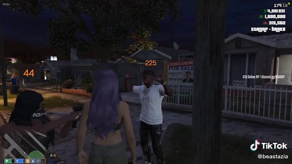 RESPECT WOMEN😡😤🚺🎀🍑💦💦‼️‼️ #fivem #gta5 #funny #gtarp #gamergirl #twitch #egirl